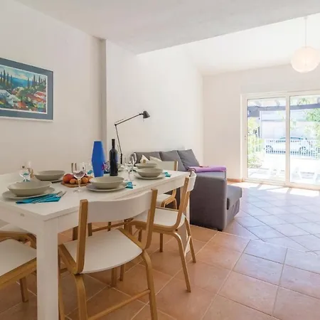 Semesterbostad Two-bedroom Holiday In *